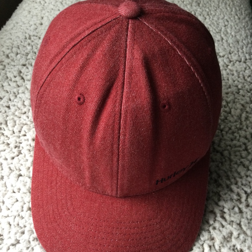 Hurley Cotton/Polyester Blend Fitted Cap/Hat - Picture 1 of 3